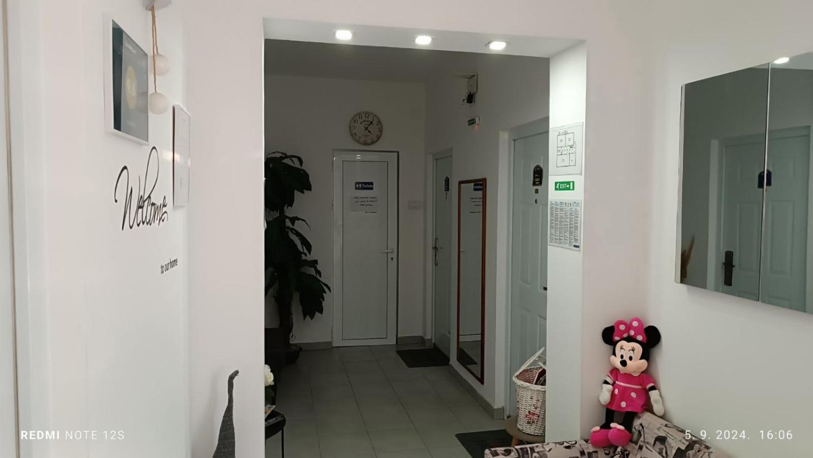 Happy Star Apartment Nis Exterior photo