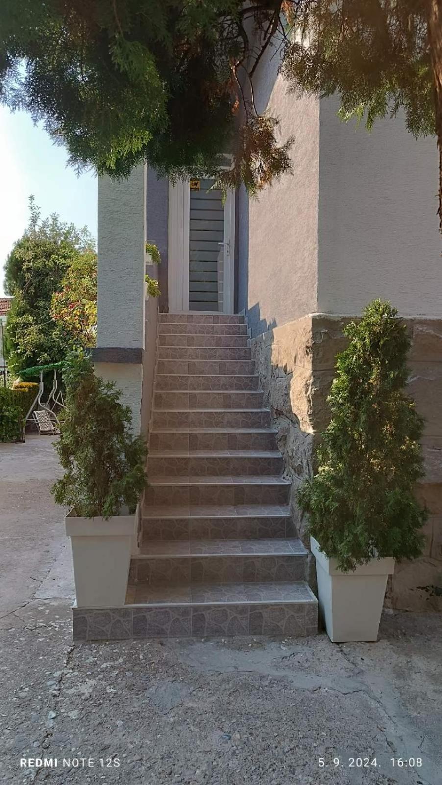 Happy Star Apartment Nis Exterior photo