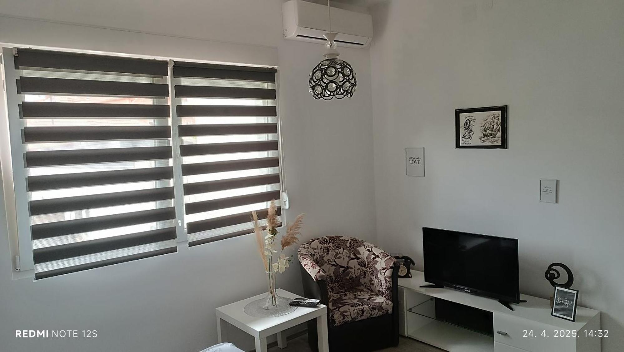 Happy Star Apartment Nis Exterior photo