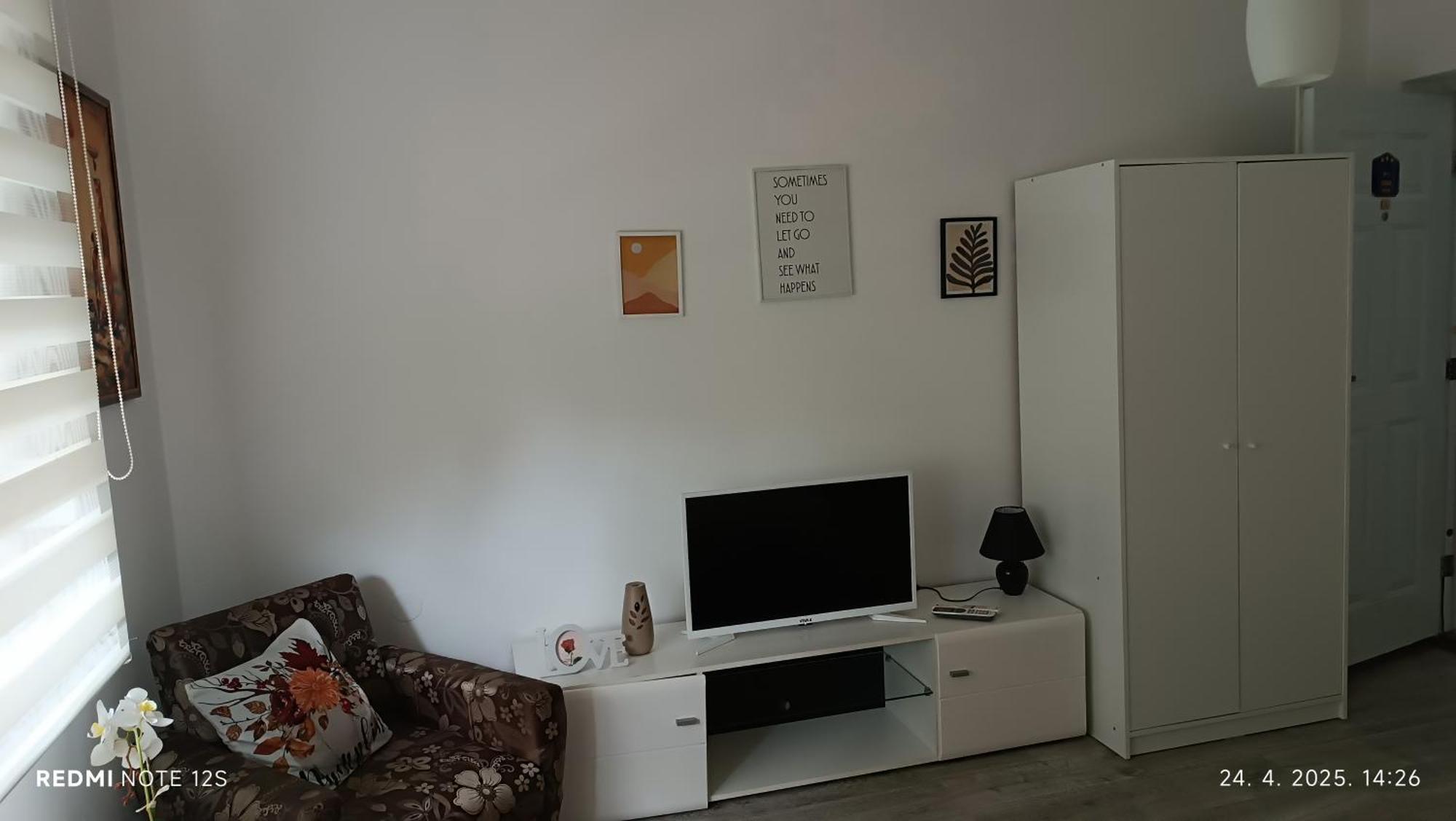 Happy Star Apartment Nis Exterior photo